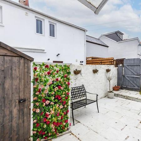 Cosy Flat In Burgess Hill, Sussex Apartment Luaran gambar